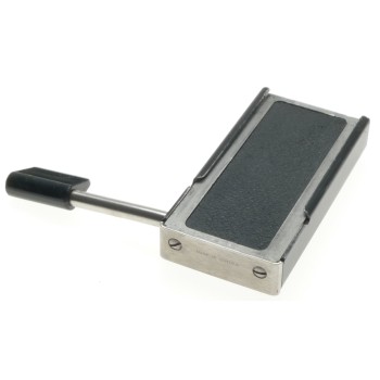 HASSELBLAD V 501 CAMERA QUICK RELEASE METAL TRIPOD MOUNT ADAPTER 500 C/M USED